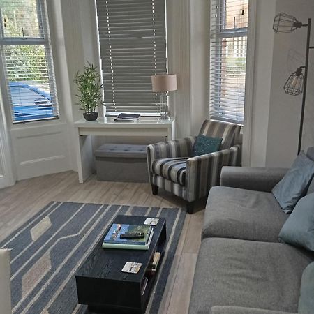 Victorian Beach Retreat with Patio and Parking Bournemouth Exterior photo
