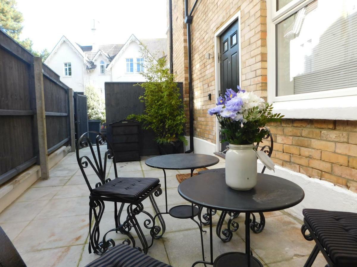 Victorian Beach Retreat with Patio and Parking Bournemouth Exterior photo